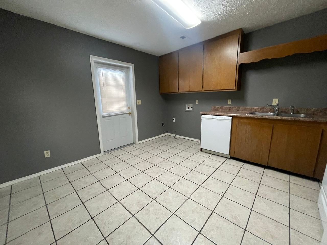 1103 Bird Rd #6 - Photo 2 of 6