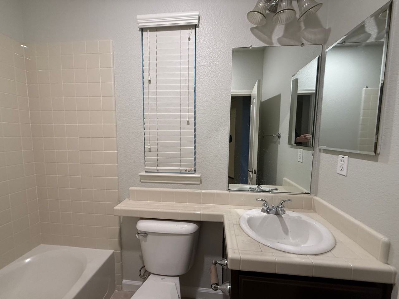 1207 Berry Creek Rd - Photo 3 of 13