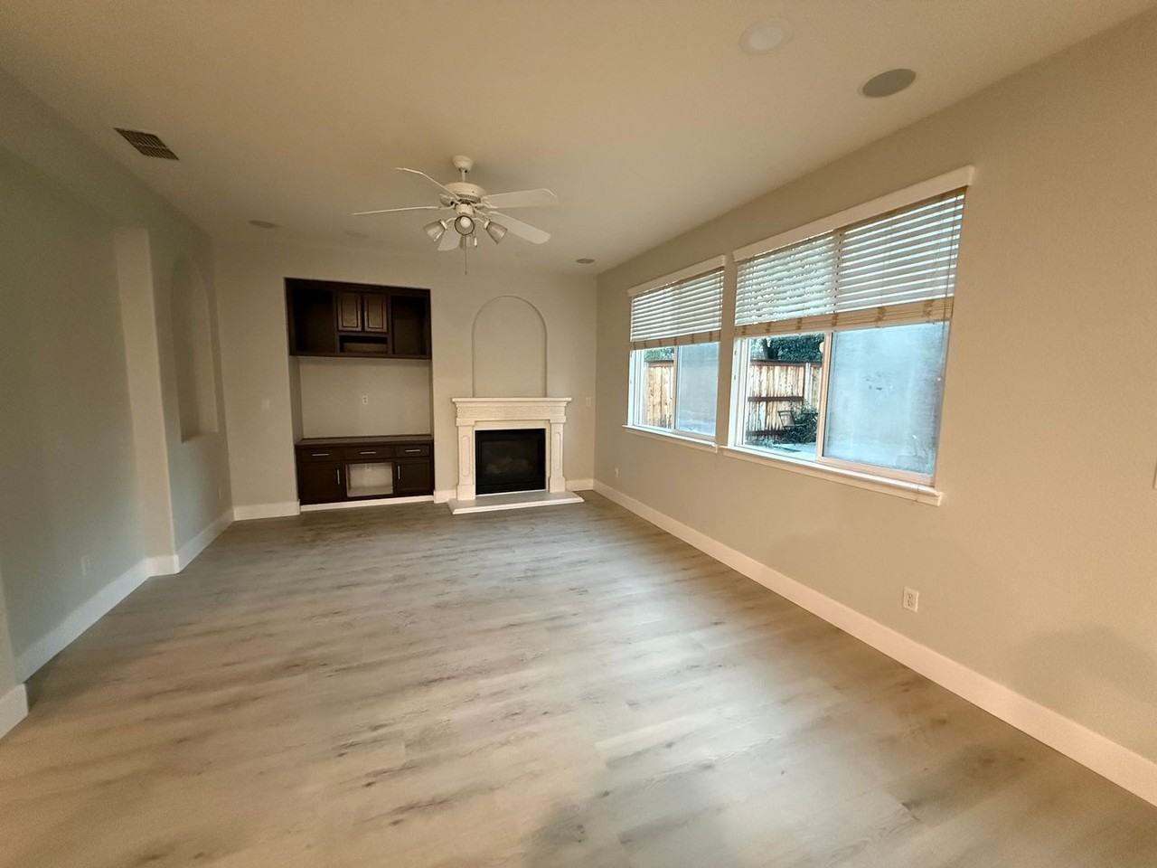 1207 Berry Creek Rd - Photo 6 of 13