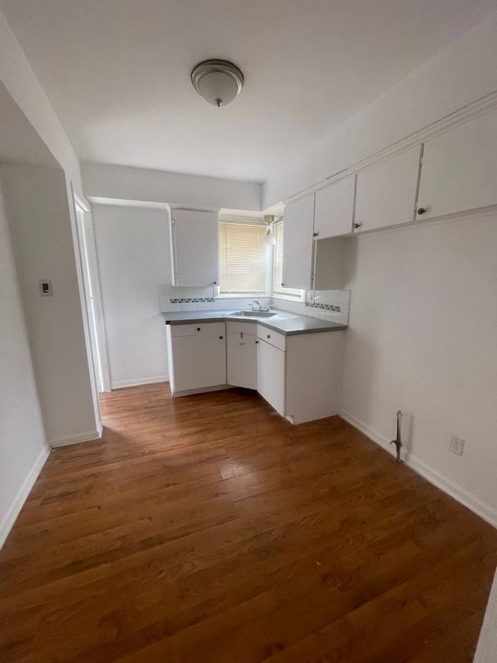 16600 Lamphere St - Photo 6 of 8