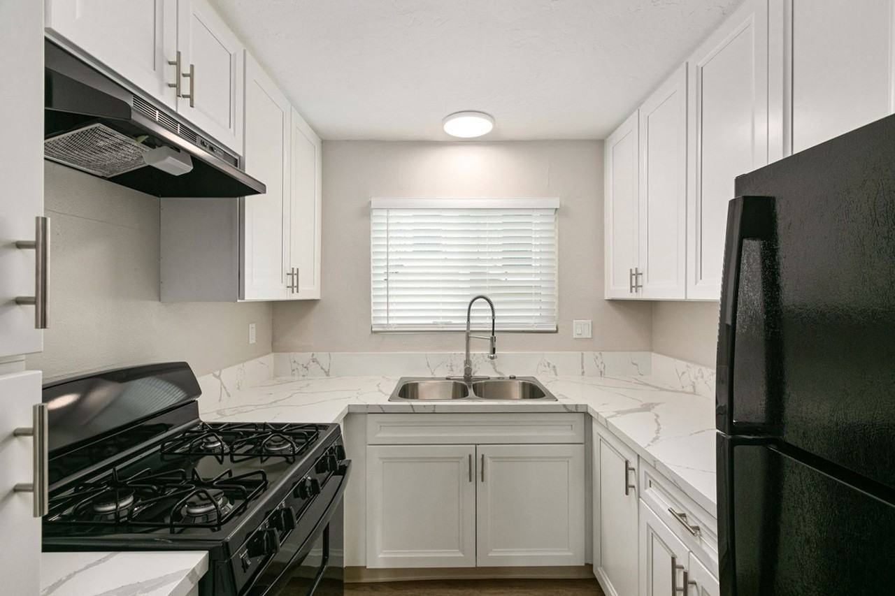 NC18 Apartments - Photo 6 of 30