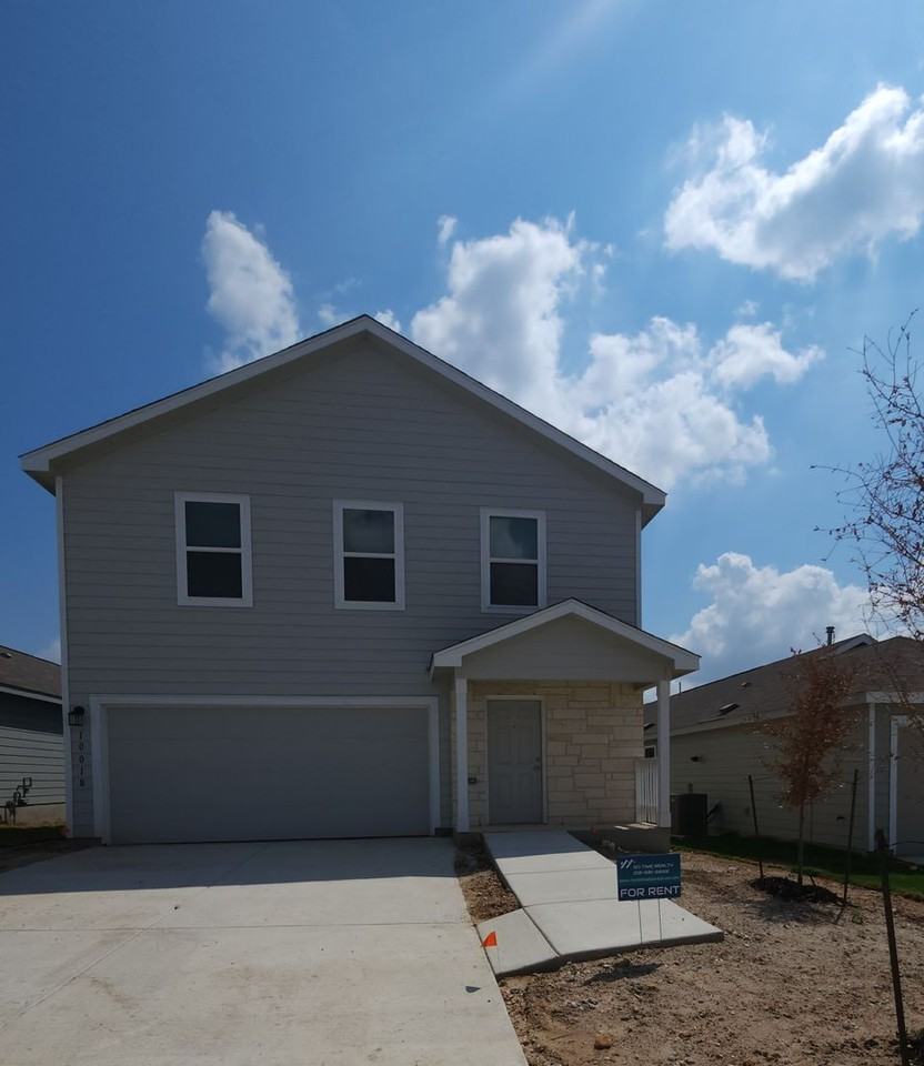 10018 Kersey Ml - Photo 2 of 32