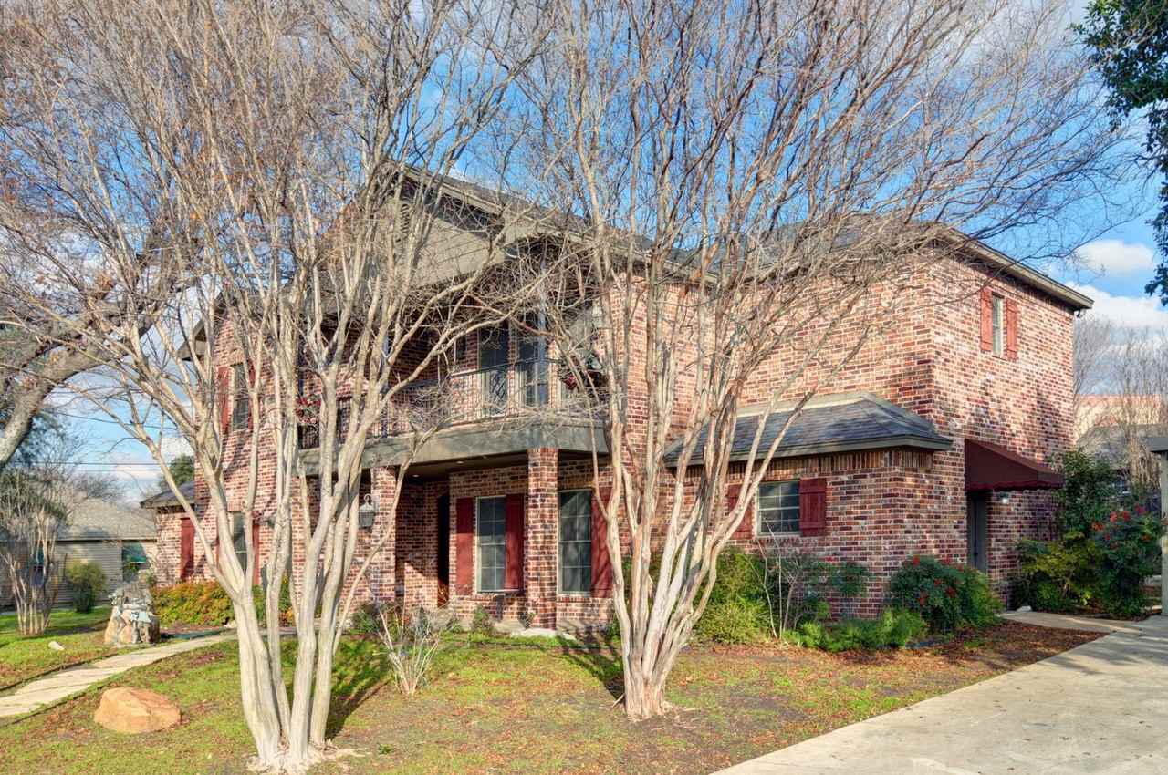 3407 Penticost St - Photo 3 of 39