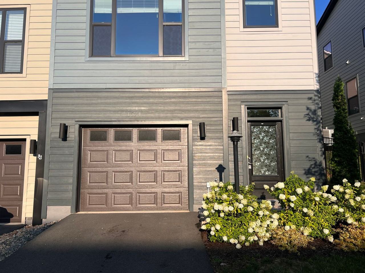 1674 Delphi Dr - Photo 4 of 30