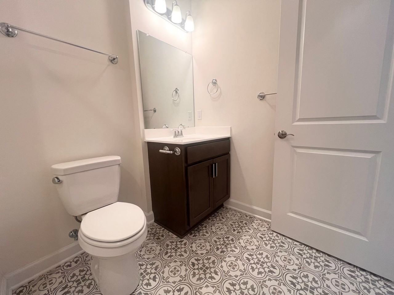 1674 Delphi Dr - Photo 7 of 30