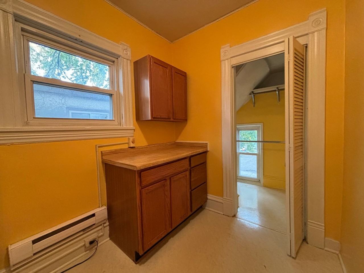 2652 Bryant Ave S - Photo 7 of 29