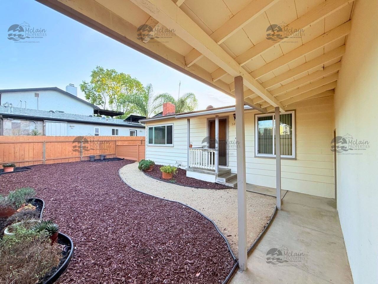 5454 Hewlett Dr - Photo 5 of 44