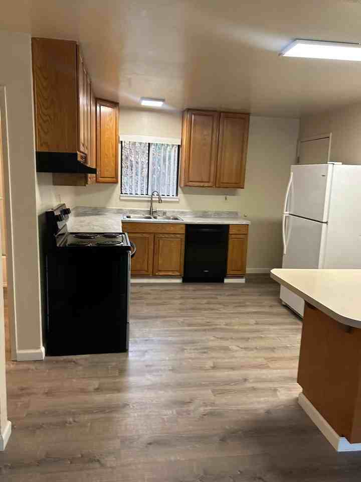 N Main St - Photo 3 of 7