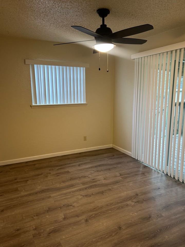 N Main St - Photo 6 of 7