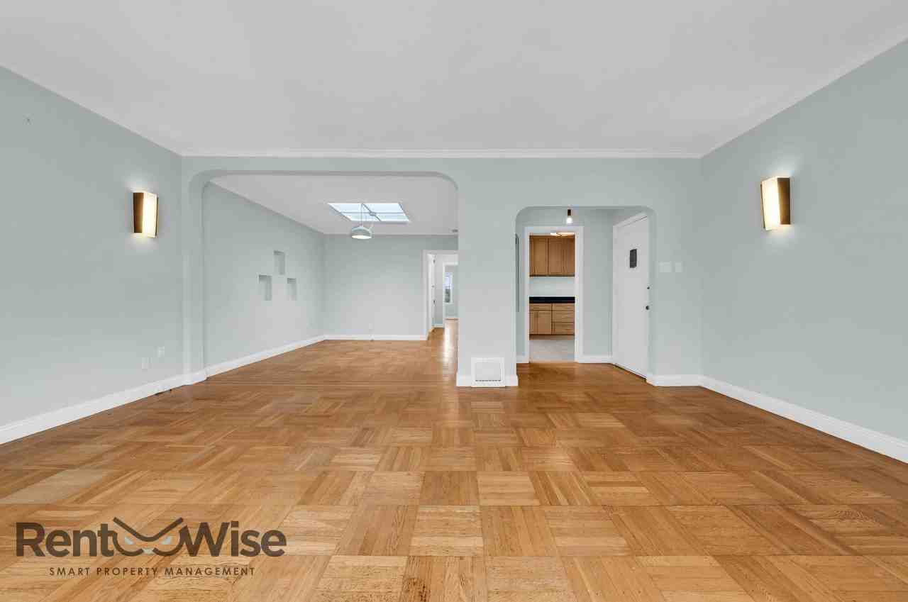 824 Garfield St - Photo 5 of 35