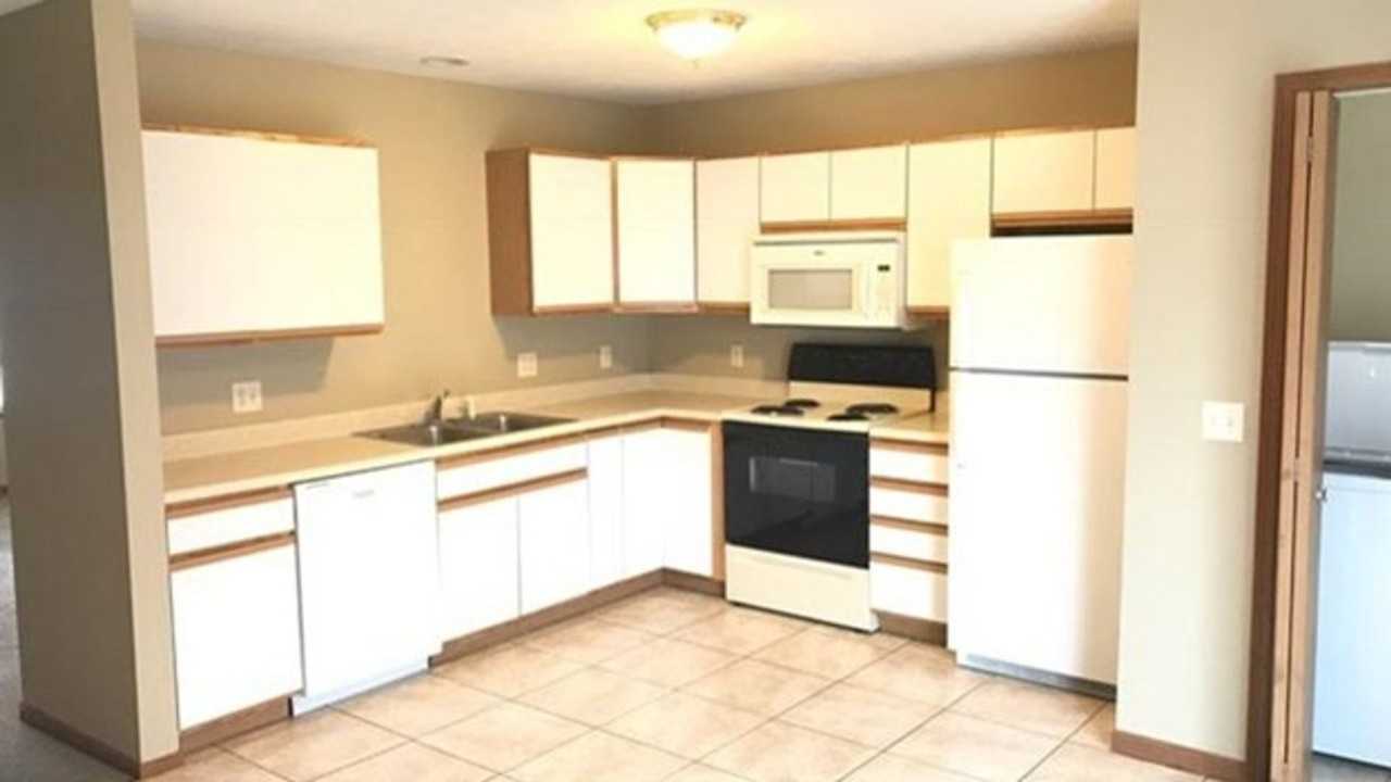 217 Crossing Dr - Photo 4 of 4