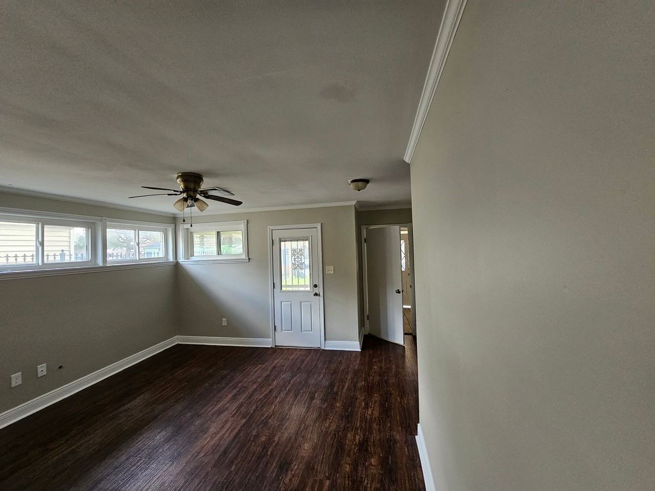 1933 Mandolin St - Photo 6 of 11