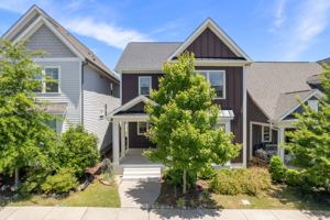 featured image of 23 Quarter Gate Trce