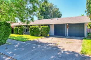 4215 Ne 132nd Pl - Photo 1 of 1