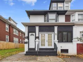 featured image of 2318 N 5th St