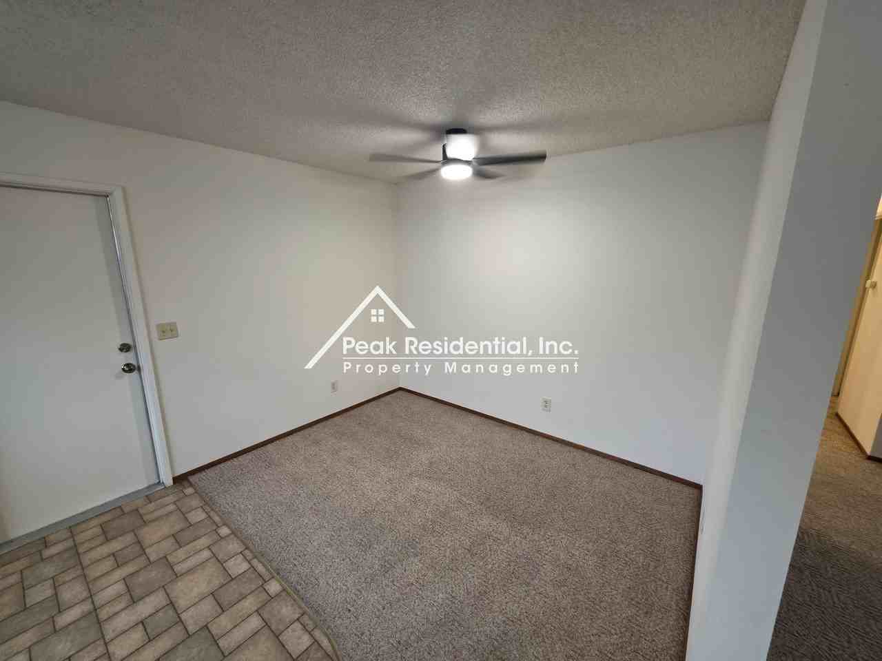 7866 Claypool Way - Photo 6 of 20