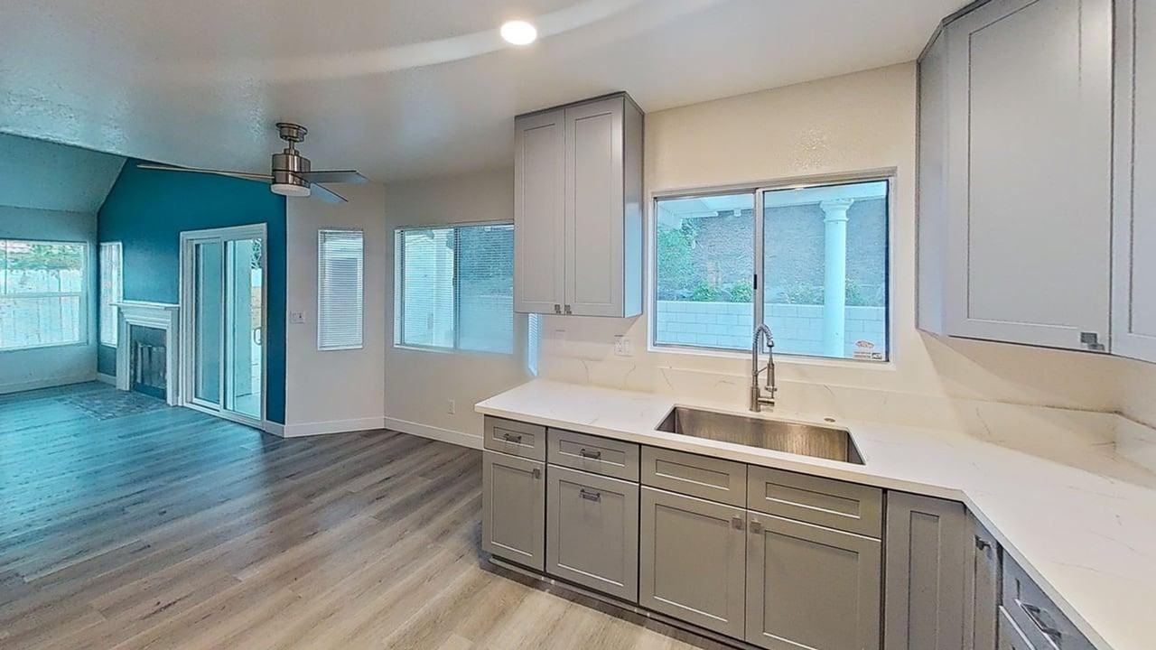 15711 Shadow Mountain Ln - Photo 6 of 30