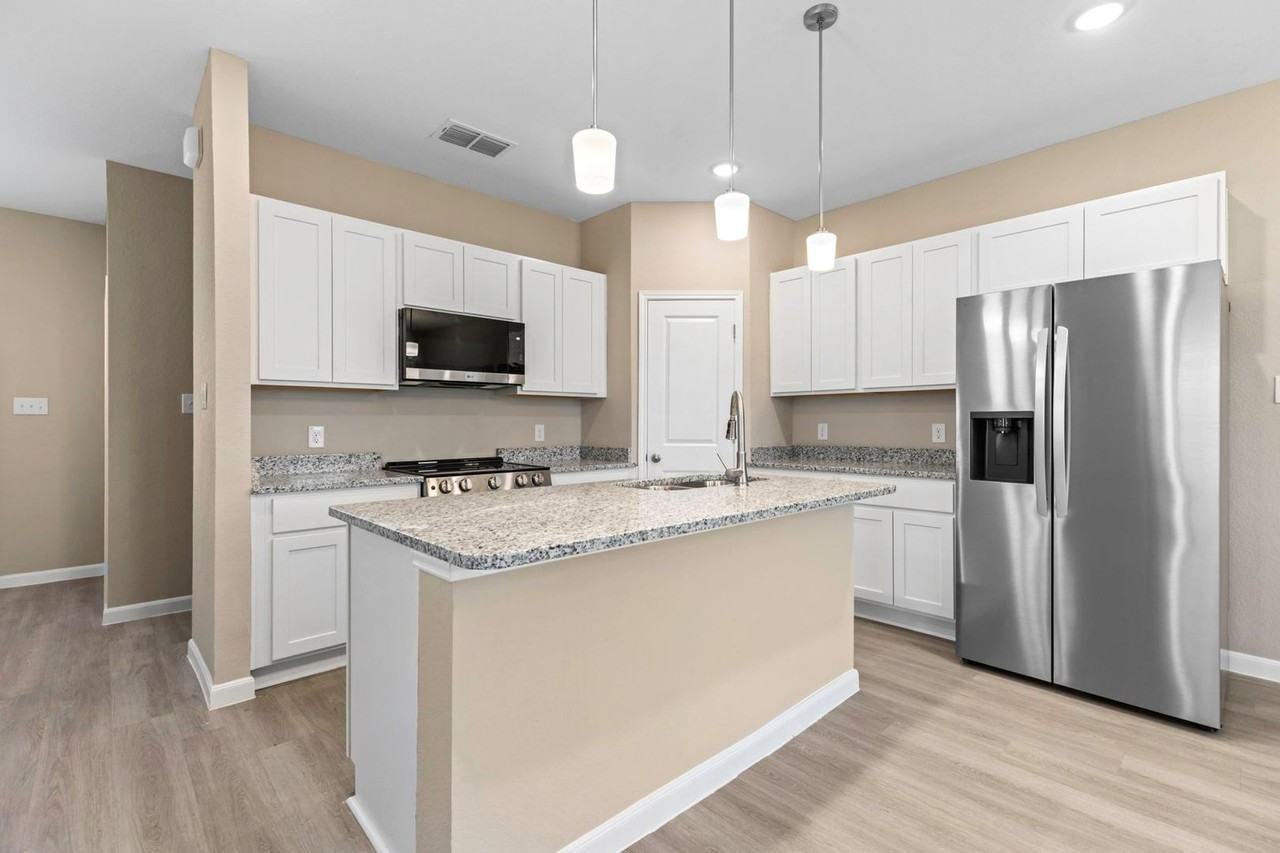 2810 Airmen Dr #101 - Photo 7 of 29