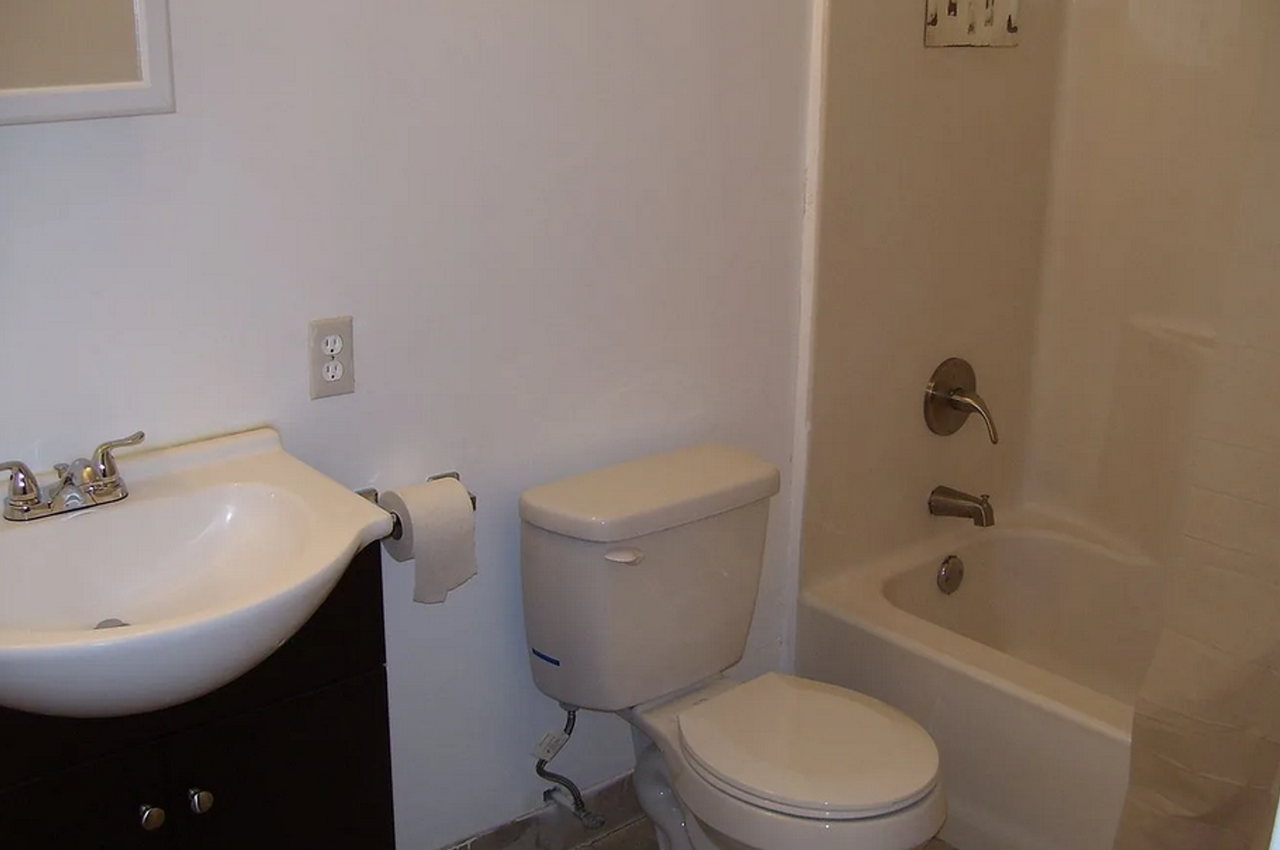 2 Farwell St - Photo 5 of 10