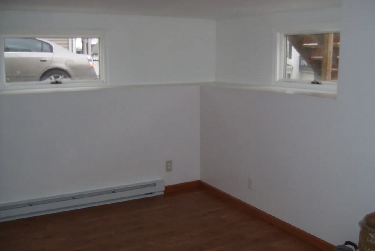 2 Farwell St - Photo 7 of 10