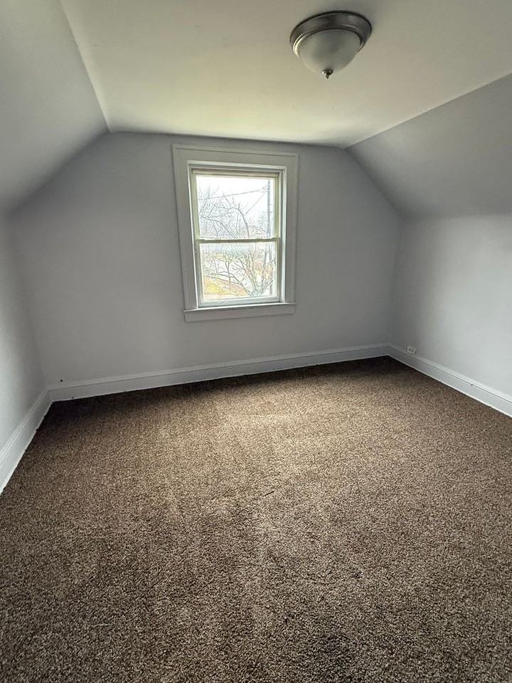 12613 Revere Ave - Photo 5 of 13