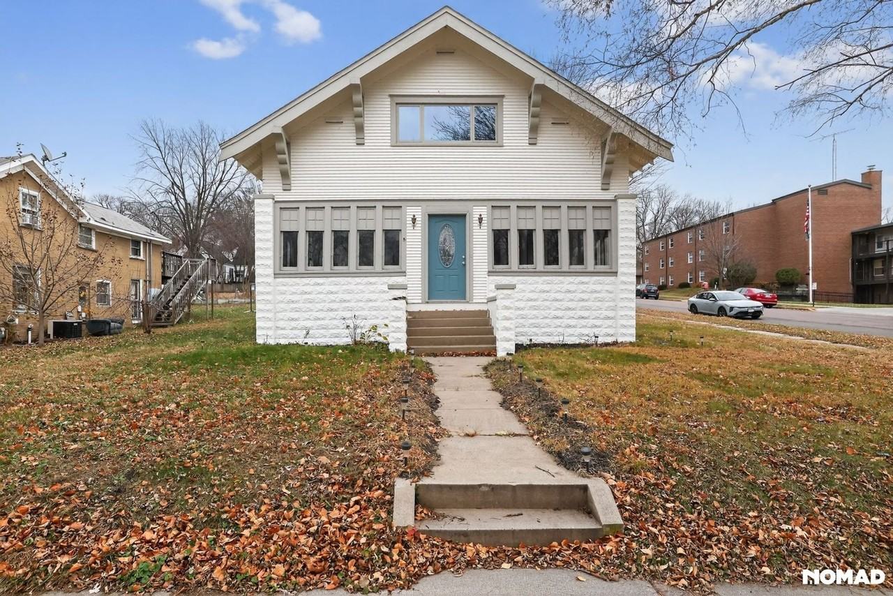 329 S 2nd St - Photo 2 of 32