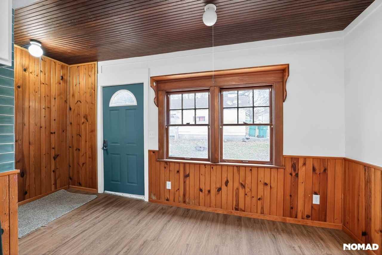 329 S 2nd St - Photo 6 of 32