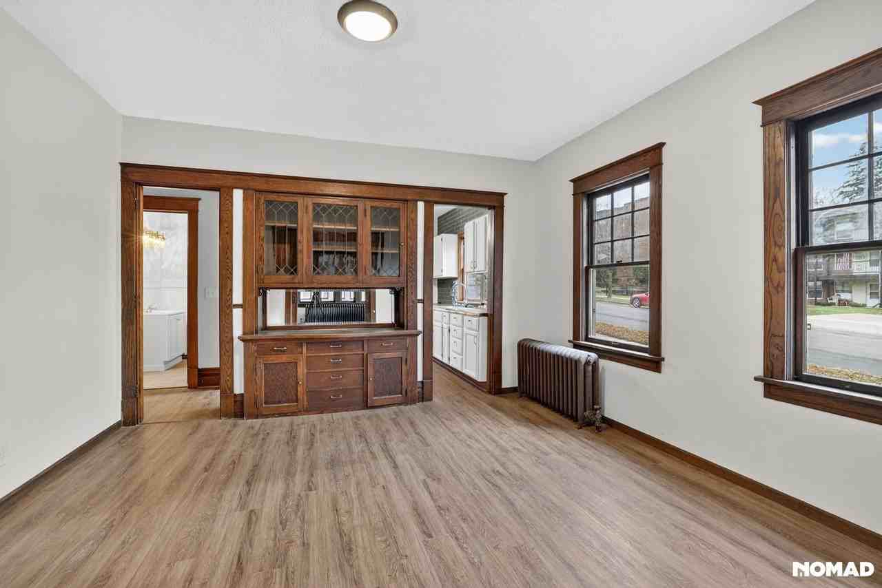 329 S 2nd St - Photo 7 of 32