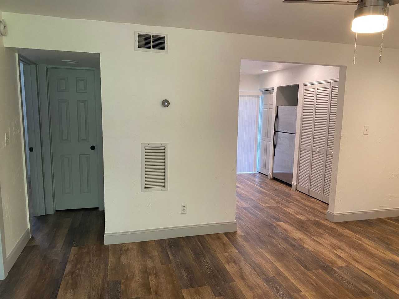 3160 E Riverside Dr - Photo 4 of 14