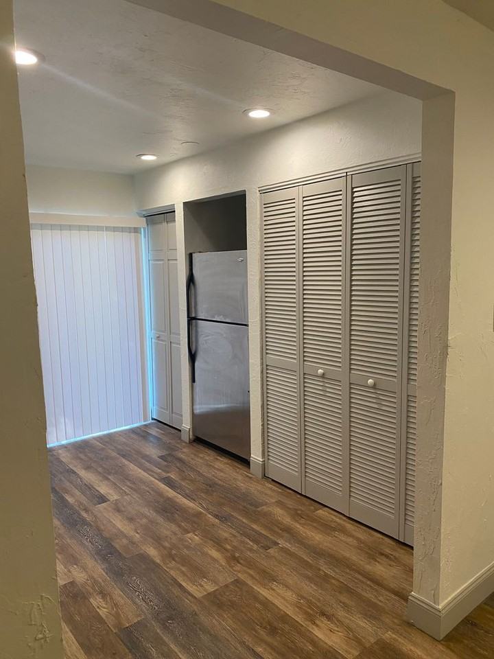 3160 E Riverside Dr - Photo 6 of 14