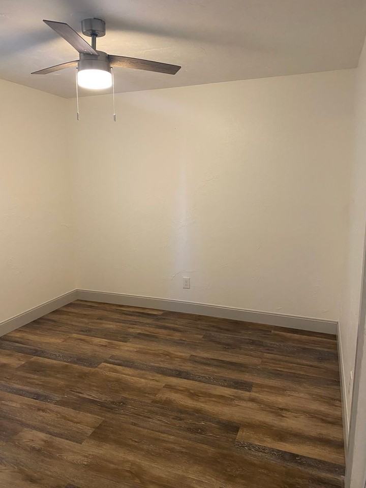 3160 E Riverside Dr - Photo 7 of 14