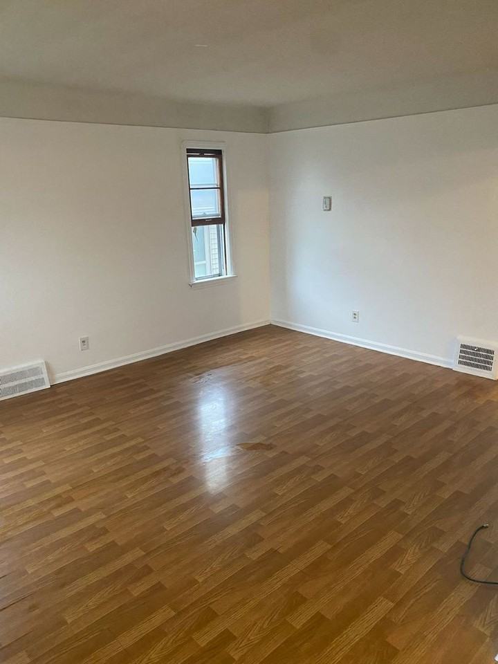 4311 Woodway Ave - Photo 4 of 17