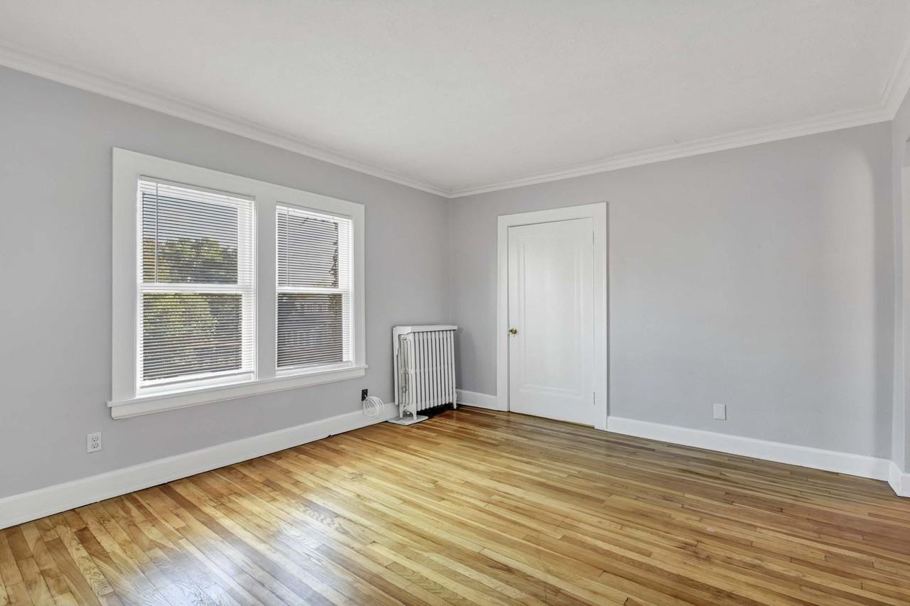 12002 Lake Ave - Photo 7 of 15