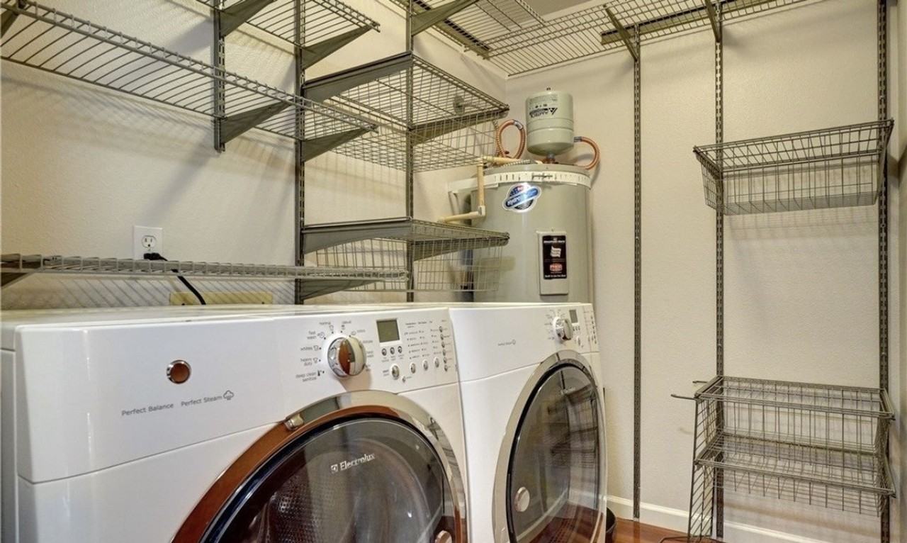 19822 Military Rd S - Photo 7 of 32