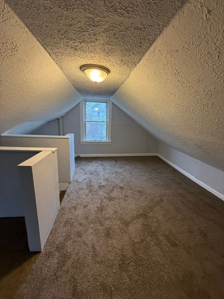 3819 E 54th St - Photo 7 of 7