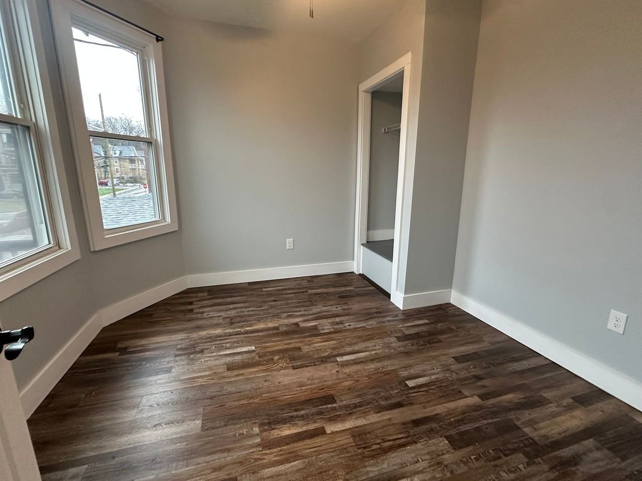 216 Kinsey Ave - Photo 2 of 17