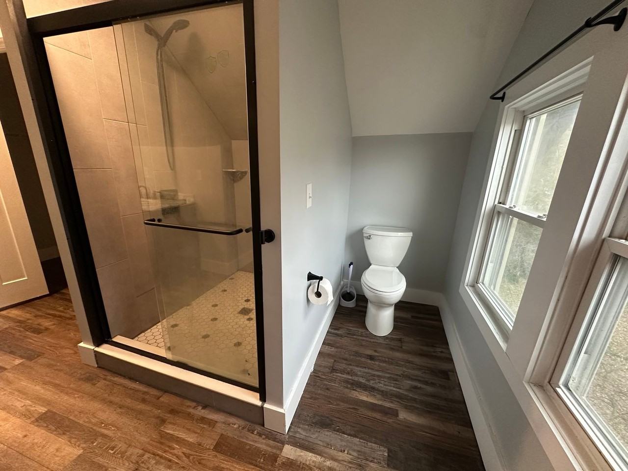 216 Kinsey Ave - Photo 4 of 17