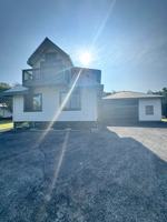 featured image of 230 Kapualani St