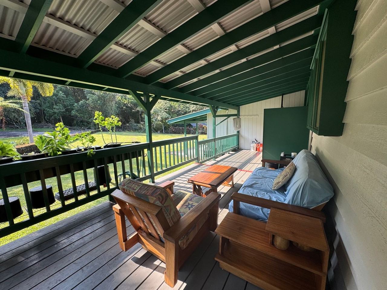 230 Kapualani St - Photo 7 of 23