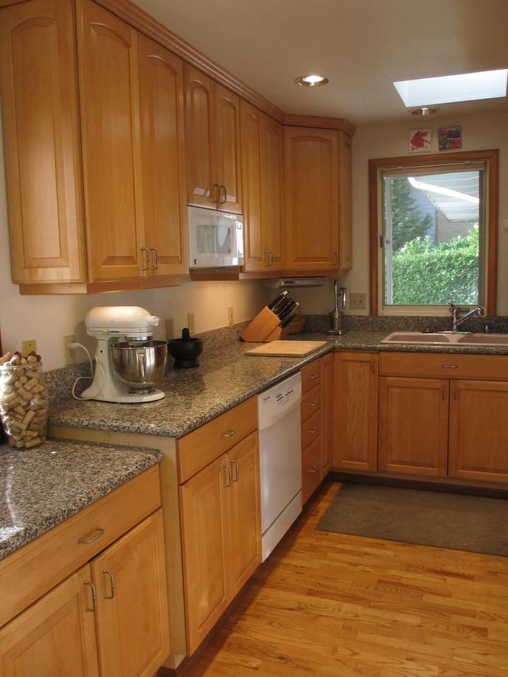 2919 129th Ave Ne - Photo 4 of 7