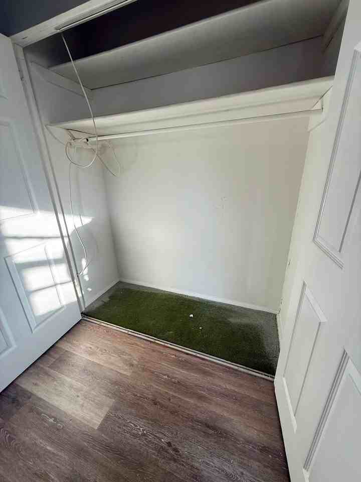 3075 Tremont St - Photo 3 of 8