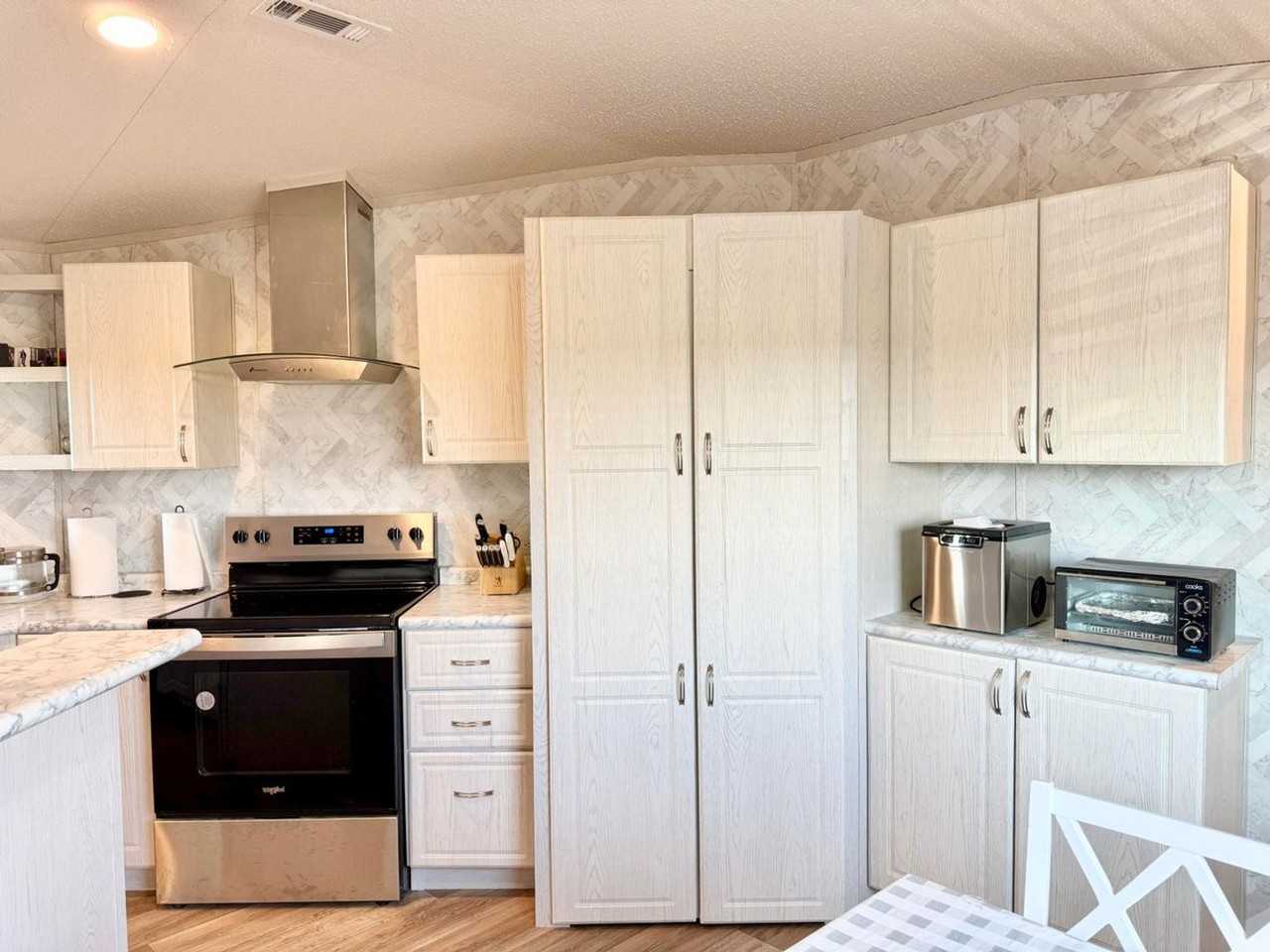 6896 6896 South Bulldog St - Photo 4 of 17