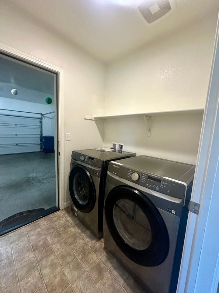 1235 George Cir - Photo 3 of 14