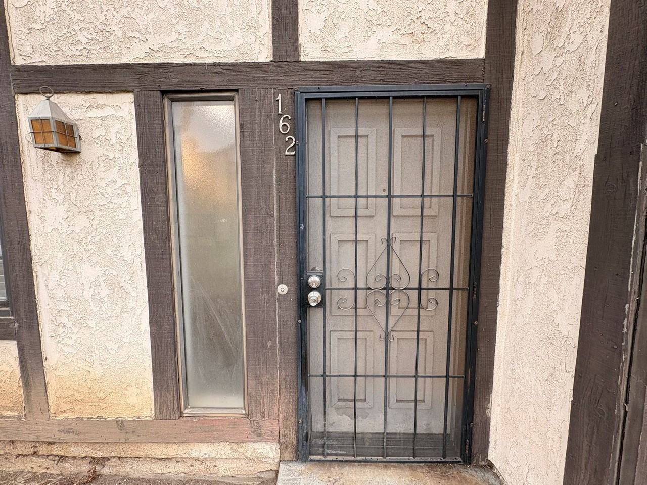 162 E Merrill Ave - Photo 2 of 29