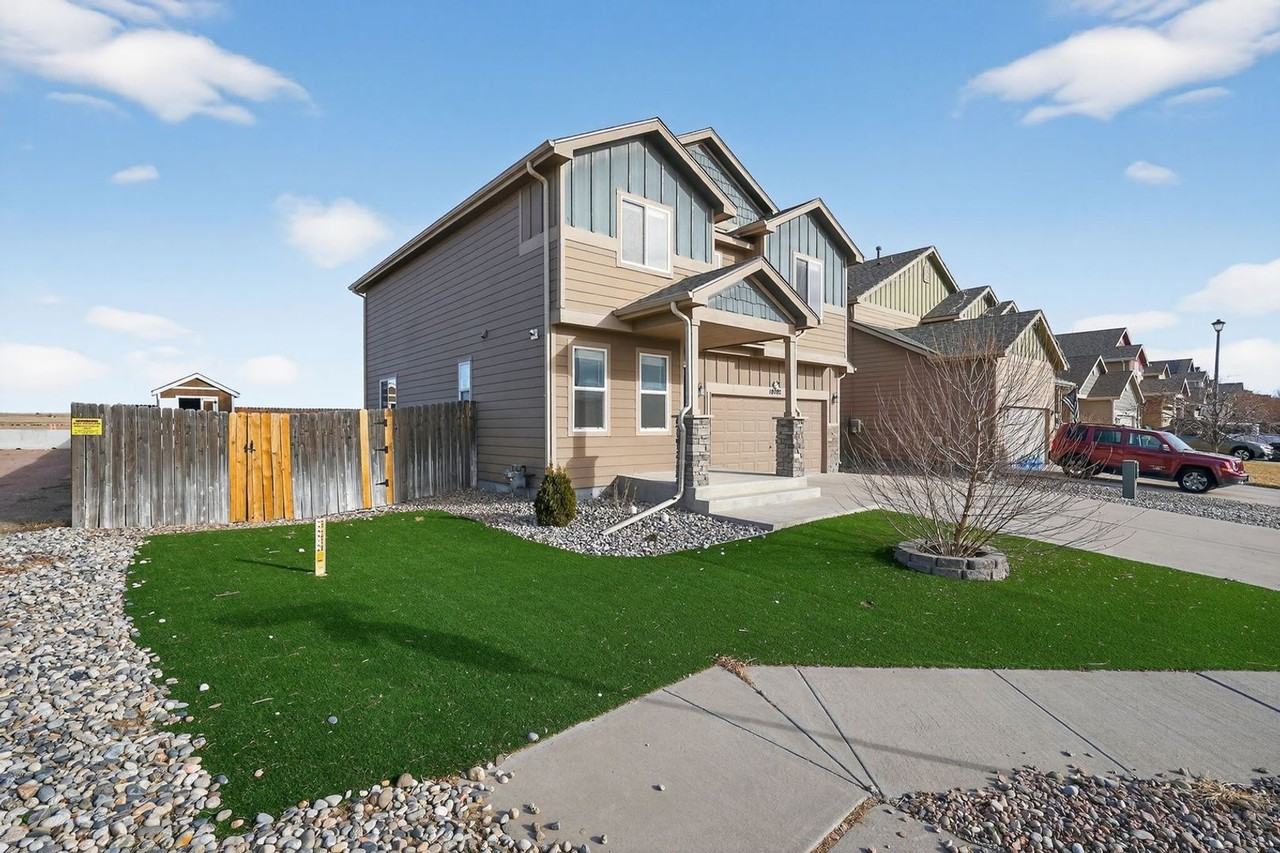 10202 Silver Stirrup Dr - Photo 2 of 26