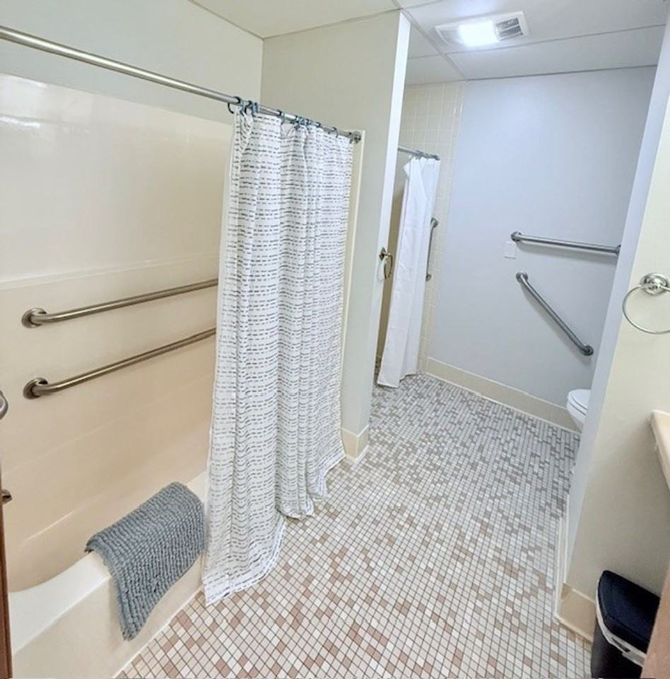 605 Chase Boulevard - Photo 4 of 17