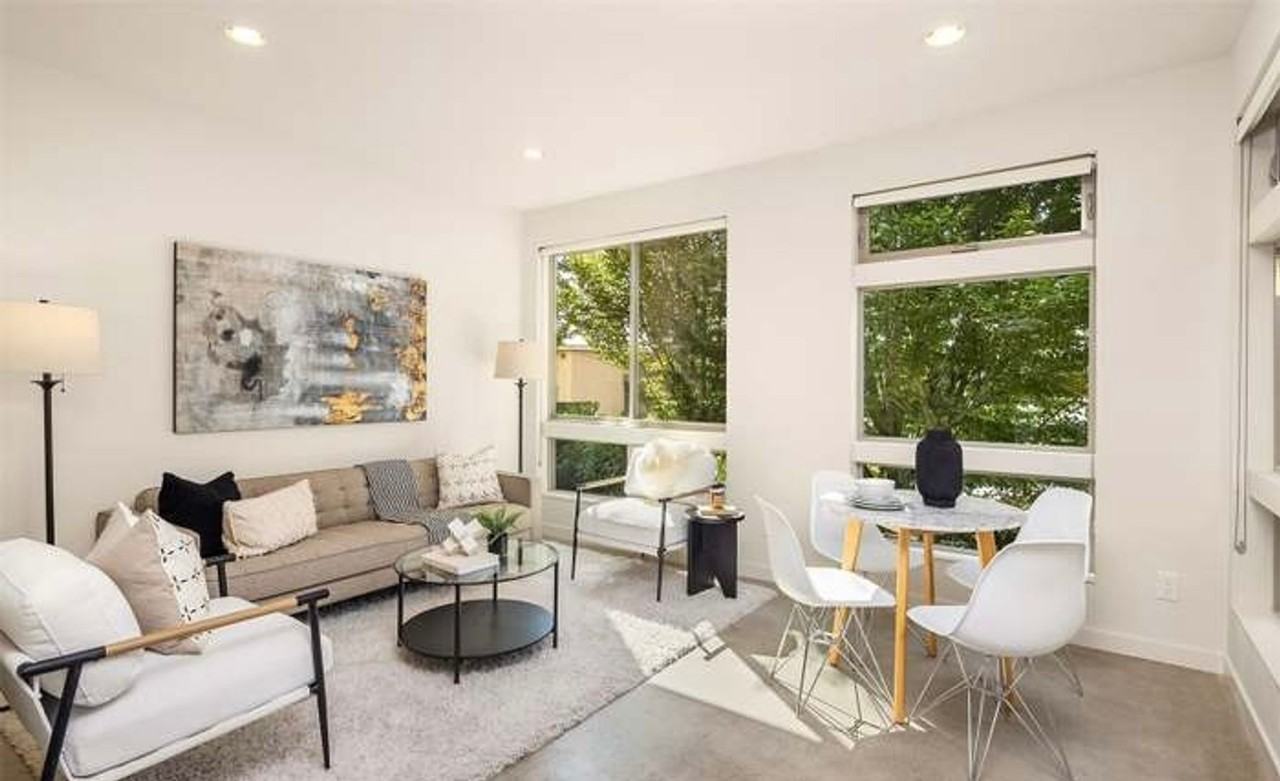 3246B 14th Ave W - Photo 3 of 32