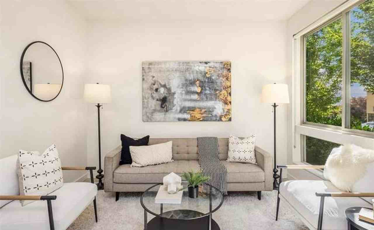 3246B 14th Ave W - Photo 4 of 32