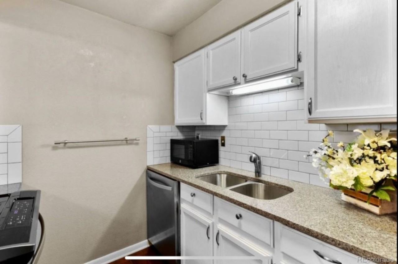 12354 W Nevada Pl - Photo 5 of 17