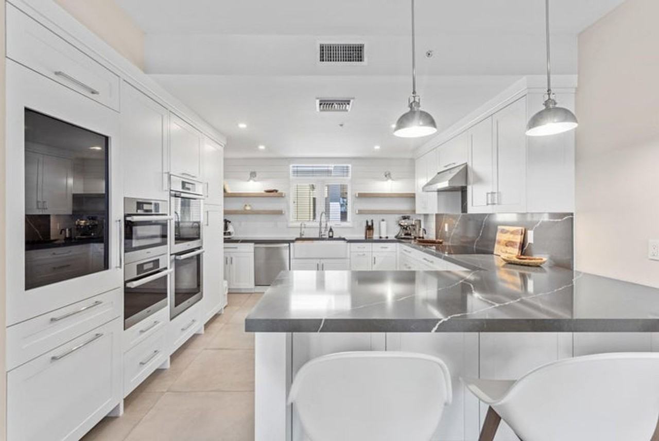 309 E Ocean Ave - Photo 2 of 25